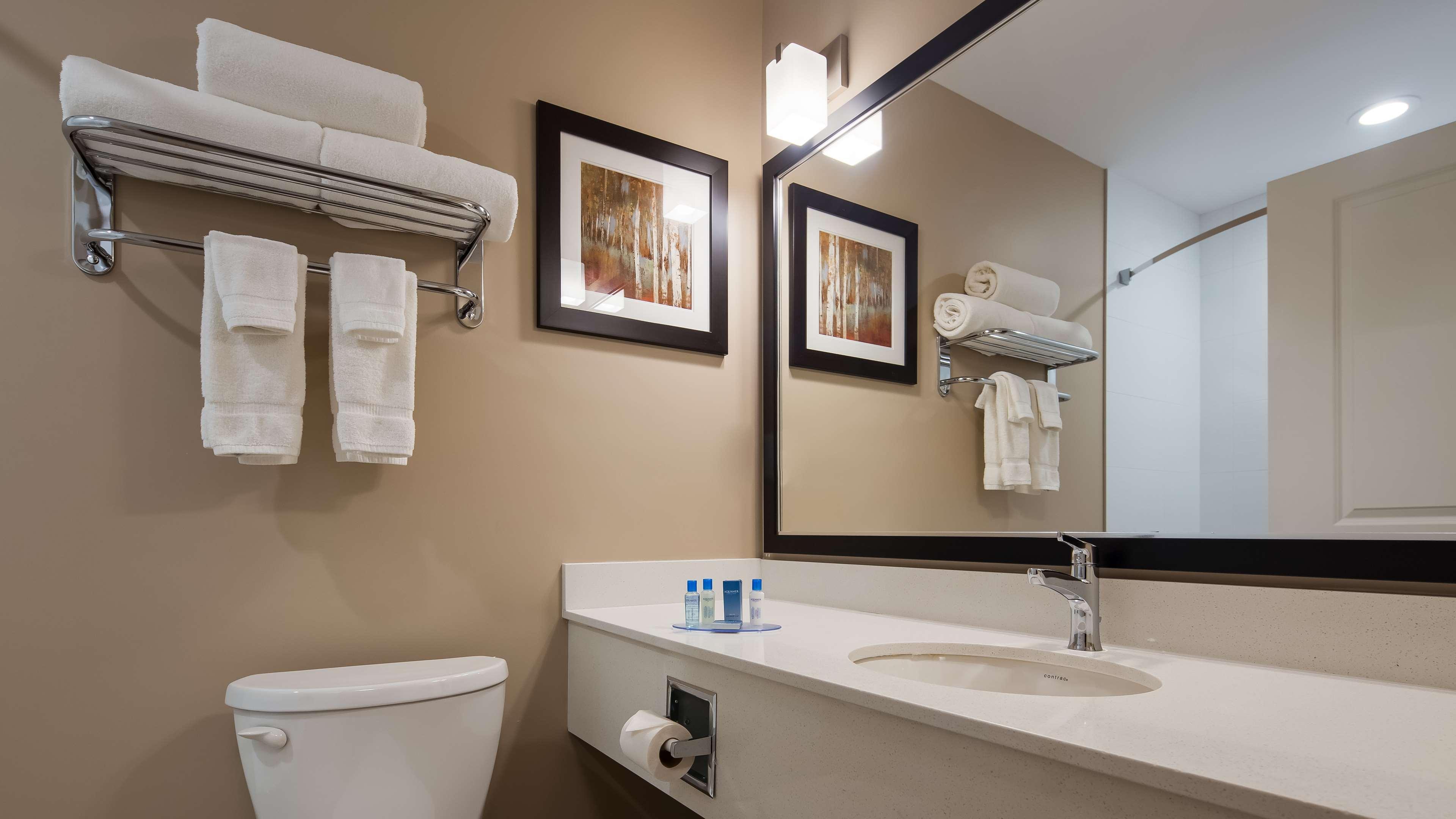 Best Western Plus Merritt Hotel Esterno foto