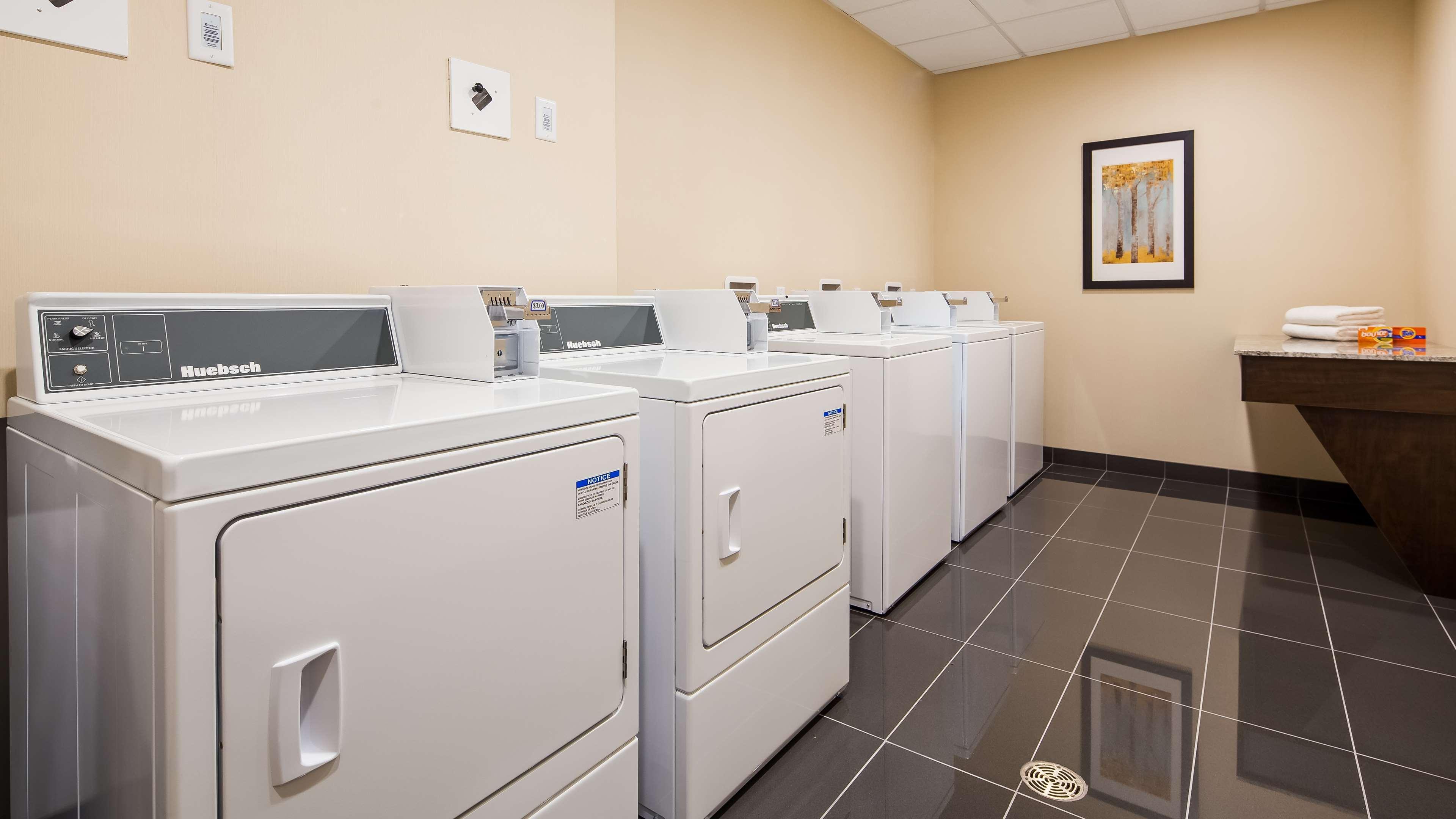 Best Western Plus Merritt Hotel Esterno foto